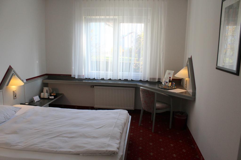 A.C. Hotel Hoferer Stuttgart Zimmer foto